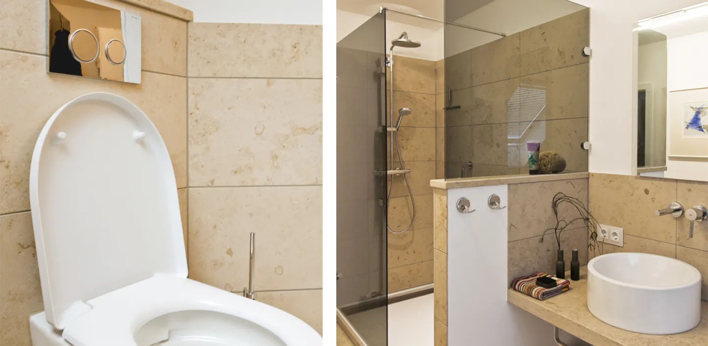 Geteiltes Bild mit WC und Dusche in einem Bad mit Jura-Marmor.