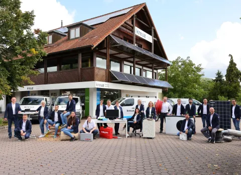 Ein Gruppenbild vom Team des Betriebs Kreuz Schnaittach.